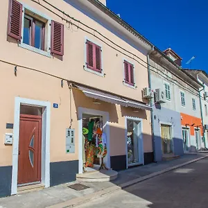 Mind And , Porec Croazia
